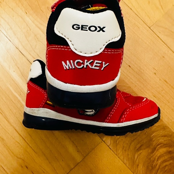 GEOX kid shoe for sale, just like new, size: 21 - Picture 2 of 4